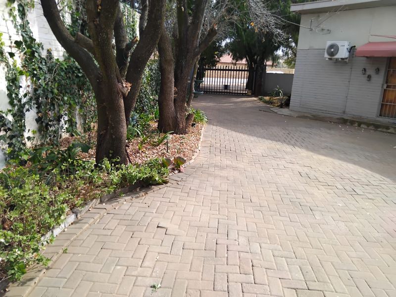 Family Home with Flatlet and Study - Photo 1