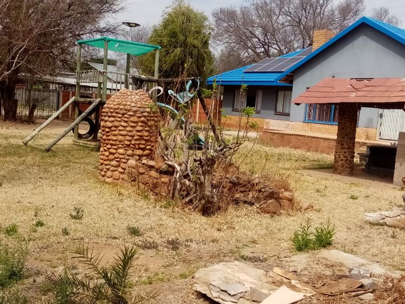 3 Bedroom Klerksdorp Home with Cottage Income Stream - Photo 5