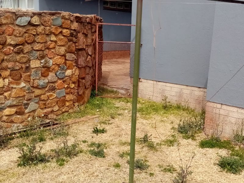 3 Bedroom Klerksdorp Home with Cottage Income Stream - Photo 10