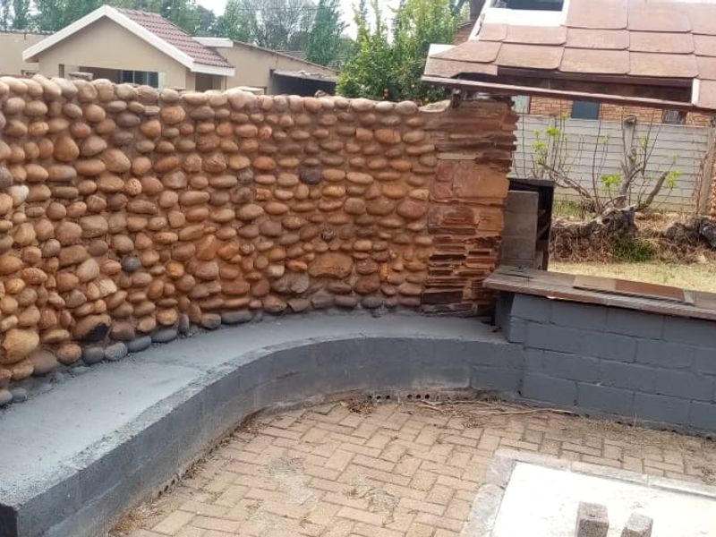 3 Bedroom Klerksdorp Home with Cottage Income Stream - Photo 3