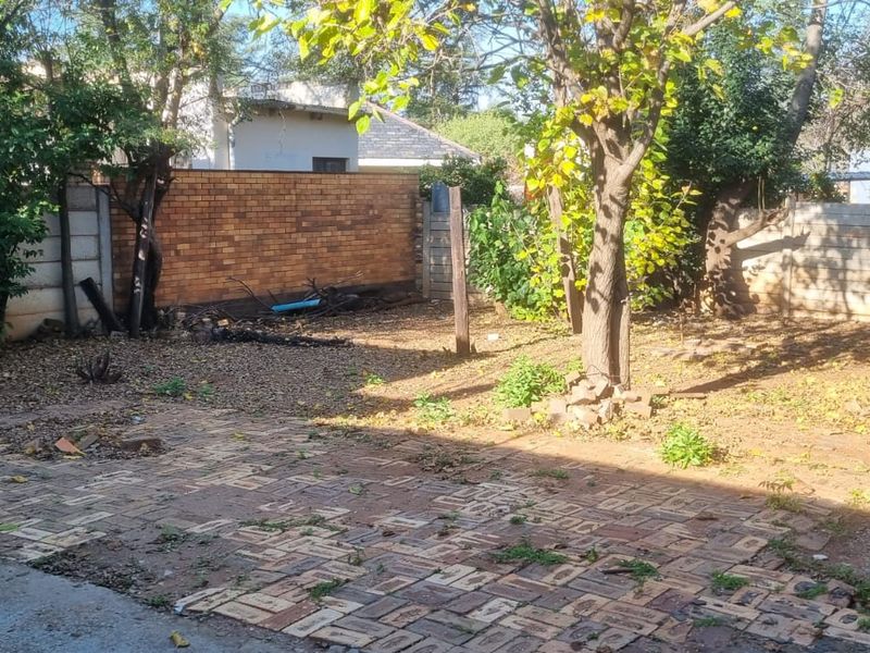 3 Bedroom House for Sale in Stilfontein EXT 3 - Photo 7