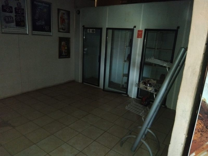 Commercial erf & building for sale in La Hoff - Photo 3