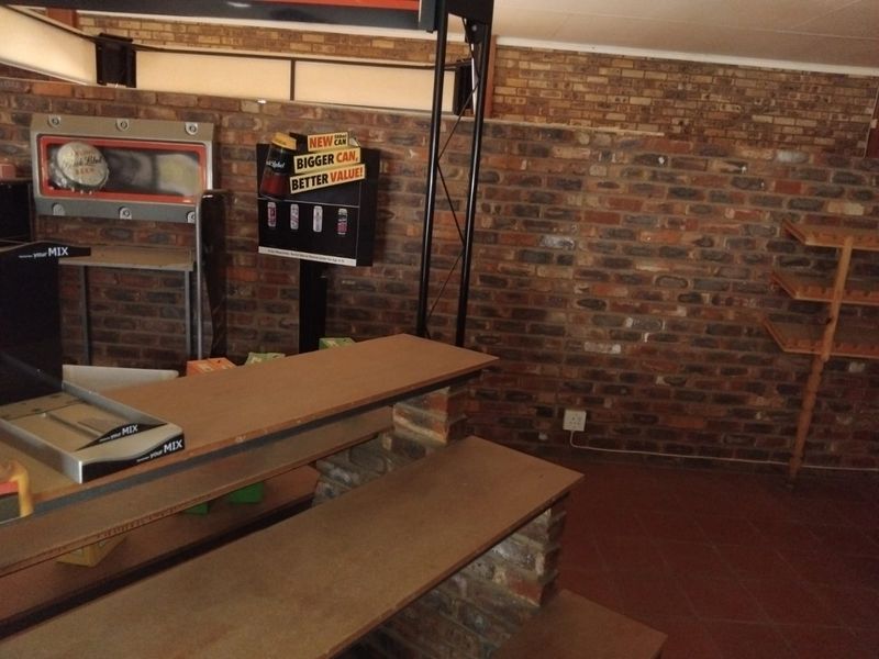 Commercial erf & building for sale in La Hoff - Photo 10