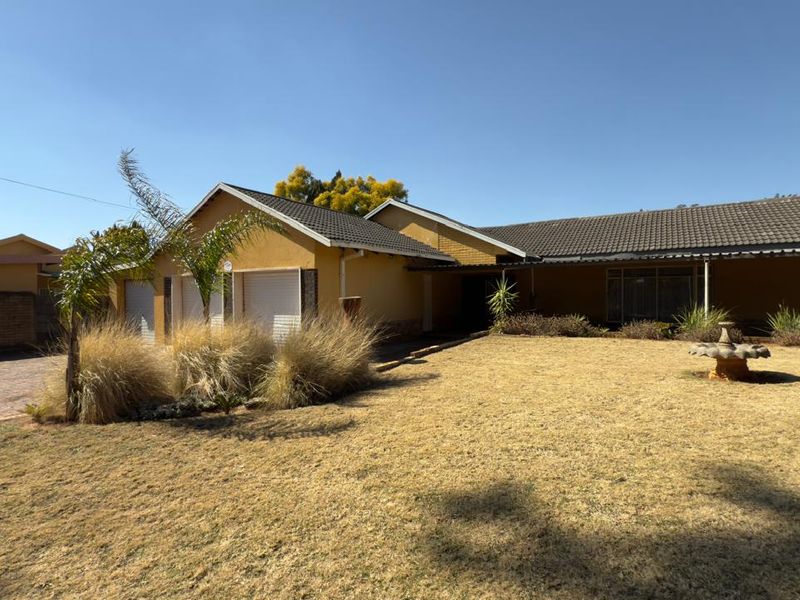 Spacious Stilfontein Home with Pool and Braai - Photo 1
