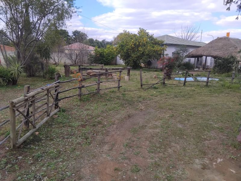 Prime Main Road Property with Endless Possibilities - Photo 3