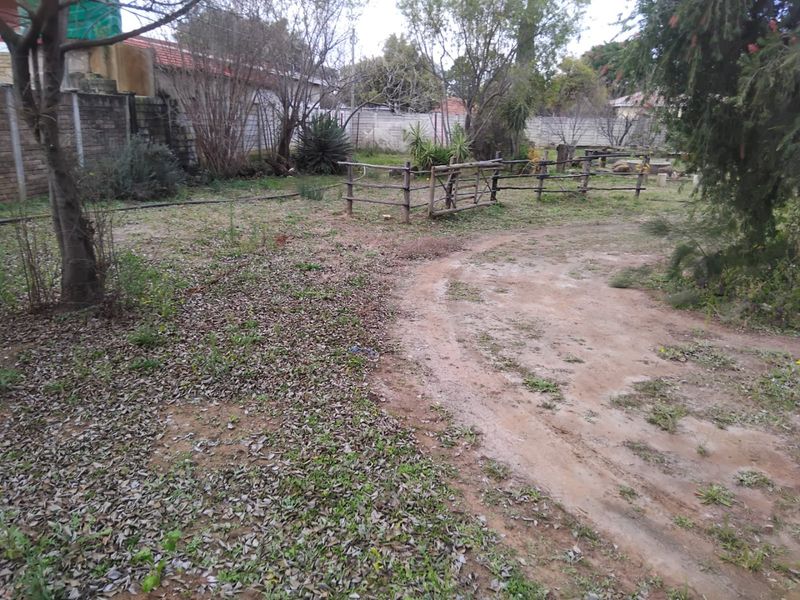 Prime Main Road Property with Endless Possibilities - Photo 7