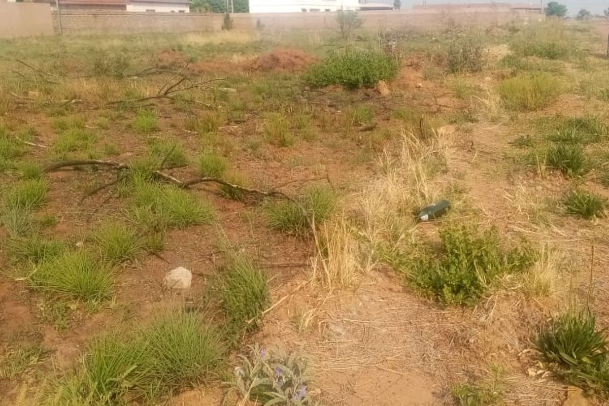 Vacant Erf in Stilfontein Ext 4 awaits your dream home - Photo 3