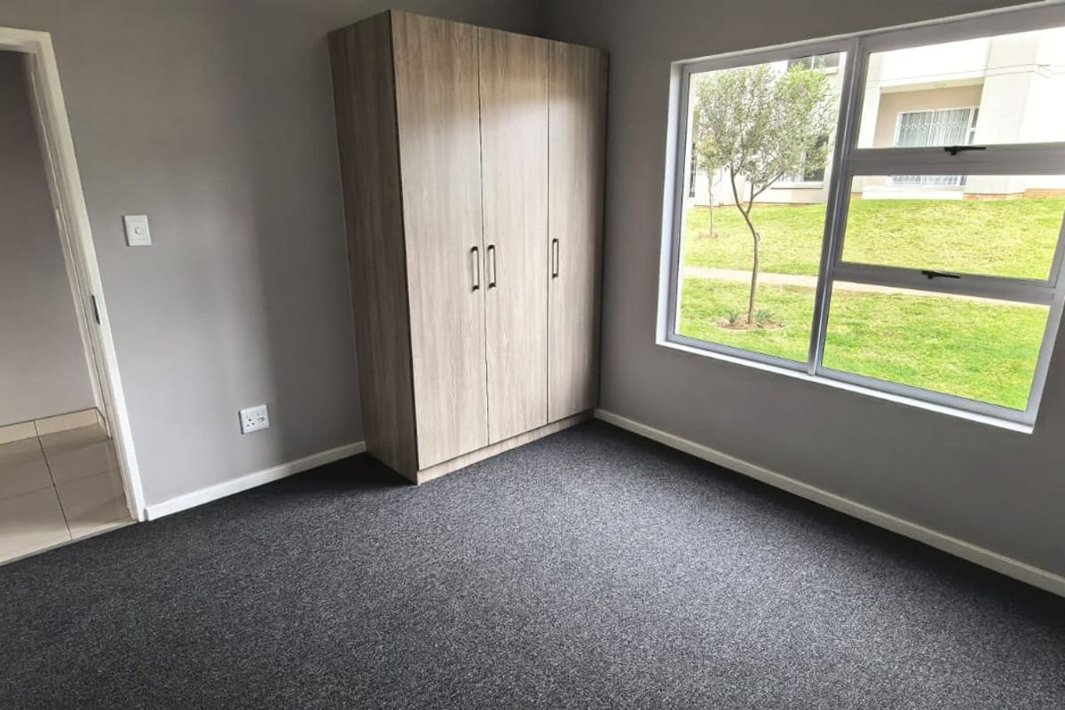 Modern 2-Bedroom Ground Floor Apartment for Rent in Stonewood Estate, Blue Hills - Photo 4