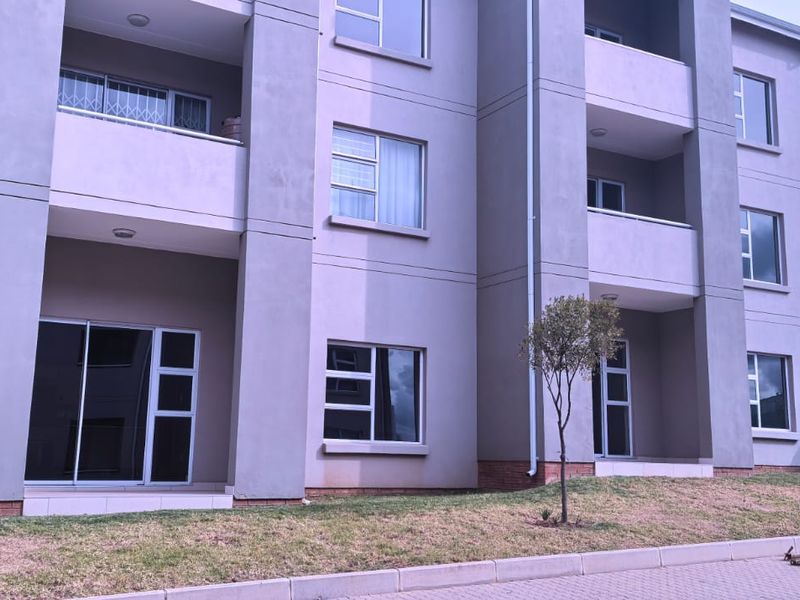 Modern 2-Bedroom Ground Floor Apartment for Rent in Stonewood Estate, Blue Hills - Photo 1