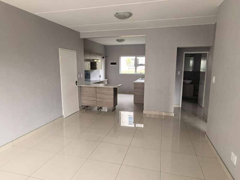Modern 2-Bedroom Ground Floor Apartment for Rent in Stonewood Estate, Blue Hills - Photo 6
