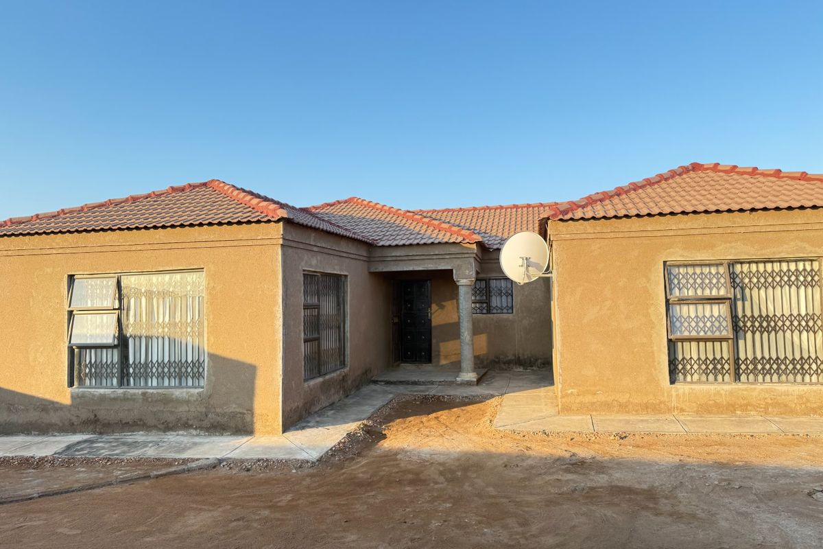House for Sale in Moremadi Park, Makweng - Photo 2