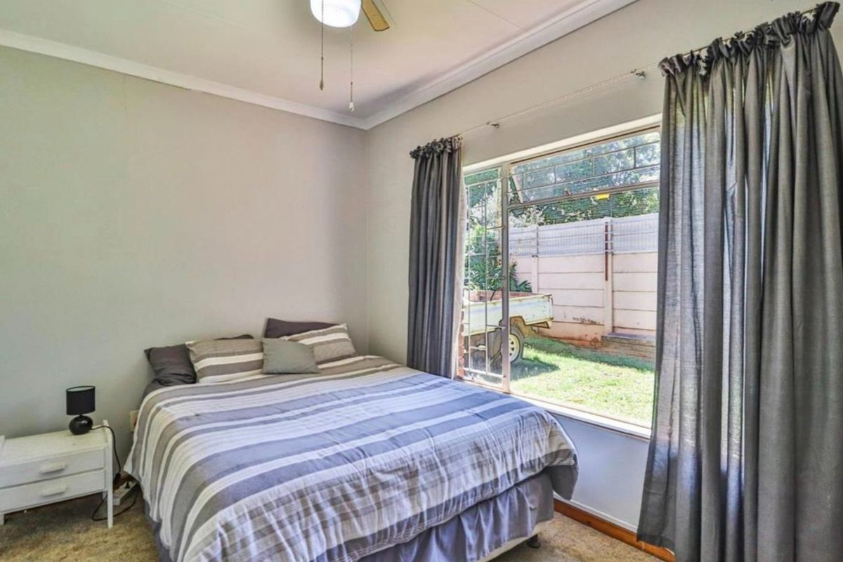 WHEN LOCATION AND AMPLE SPACE MATTERS... - Photo 5