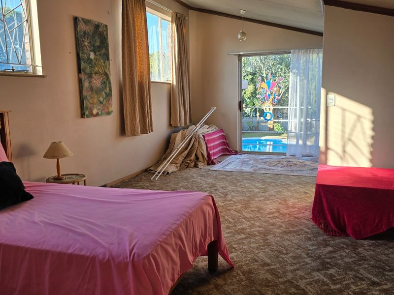 WHEN LOCATION AND AMPLE SPACE MATTERS... - Photo 9