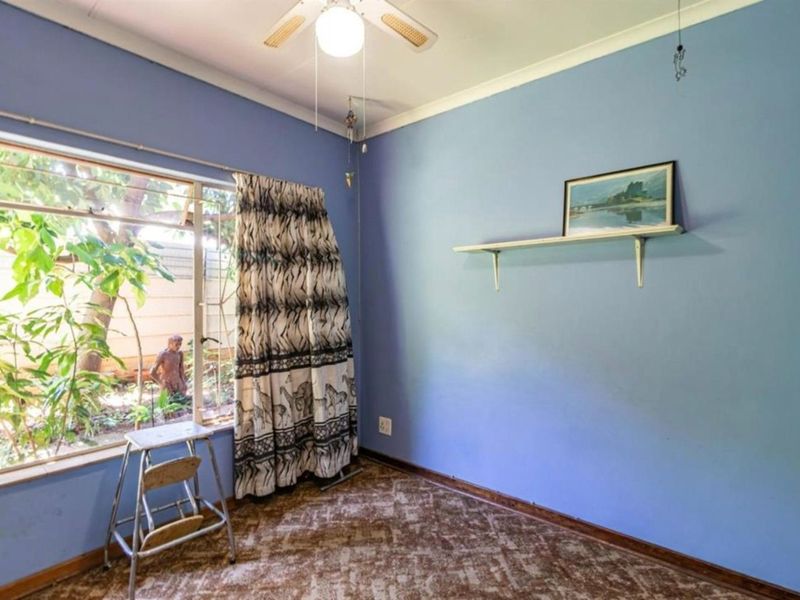 WHEN LOCATION AND AMPLE SPACE MATTERS... - Photo 7
