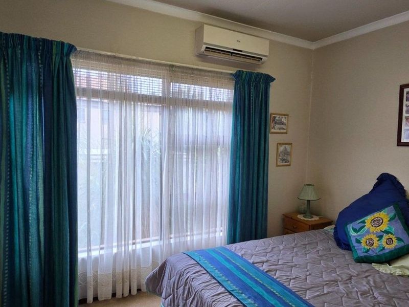 Family Home with Airy Open Plan Living - Photo 9
