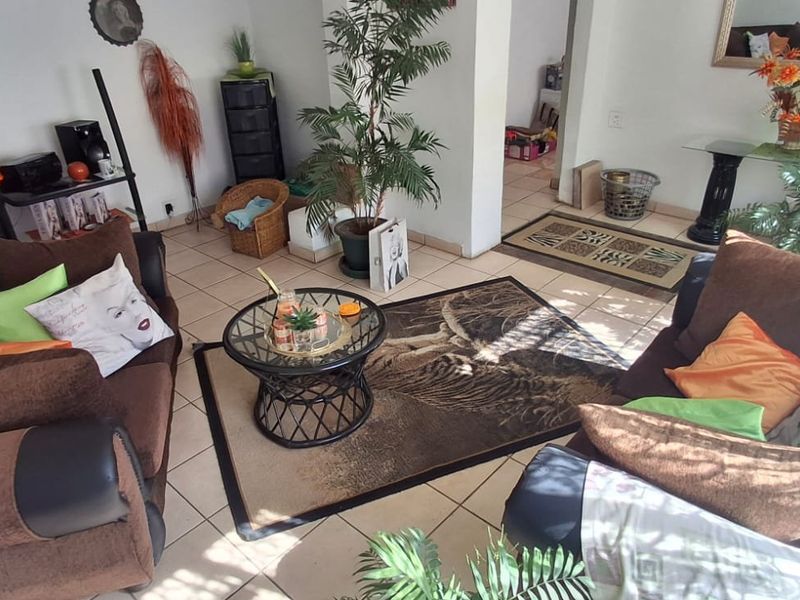 BEAUTIFUL 2 BED HOUSE WITH POOL FOR SALE - Photo 6
