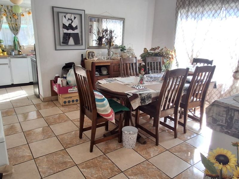 BEAUTIFUL 2 BED HOUSE WITH POOL FOR SALE - Photo 9