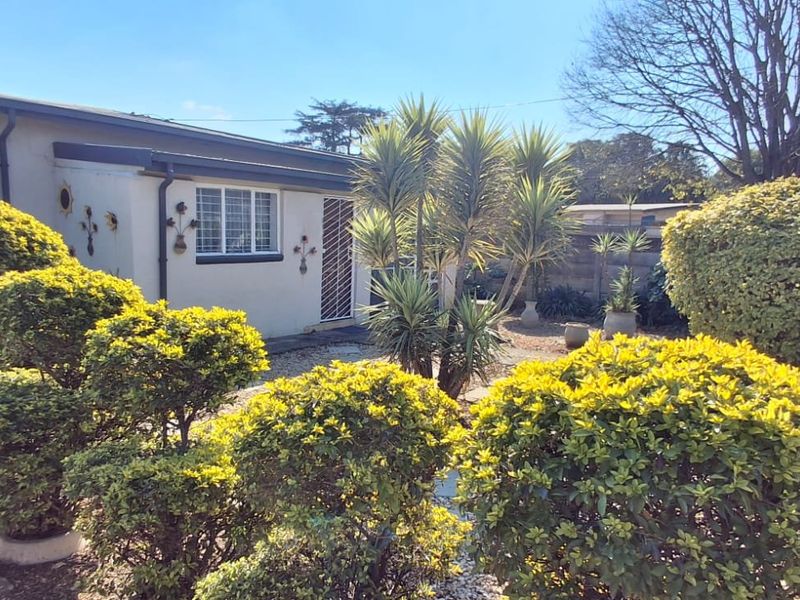 BEAUTIFUL 2 BED HOUSE WITH POOL FOR SALE - Photo 1