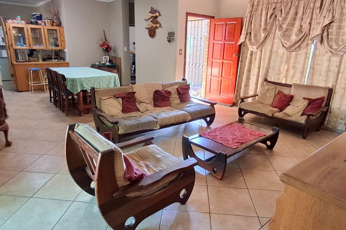 BEAUTIFUL HOUSE WITH FLAT FOR SALE - Photo 5