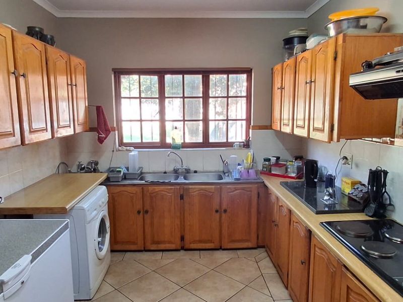 BEAUTIFUL HOUSE WITH FLAT FOR SALE - Photo 10