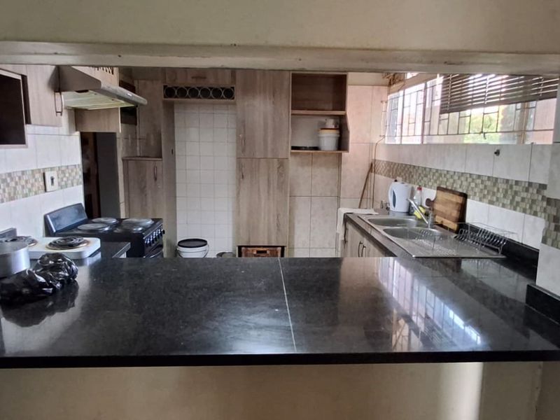 NEAT 2.5 FLAT FOR SALE SONNEKANT  - Photo 2