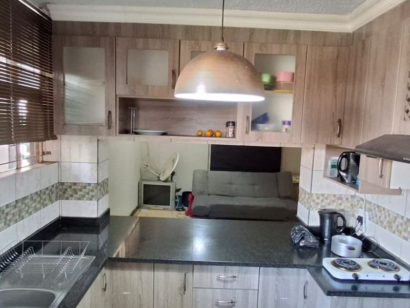 NEAT 2.5 FLAT FOR SALE SONNEKANT  - Photo 1