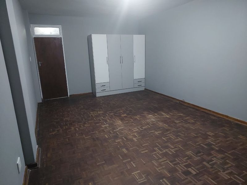 NEWLY RENOVATED FLAT SUNFIELD  - Photo 6