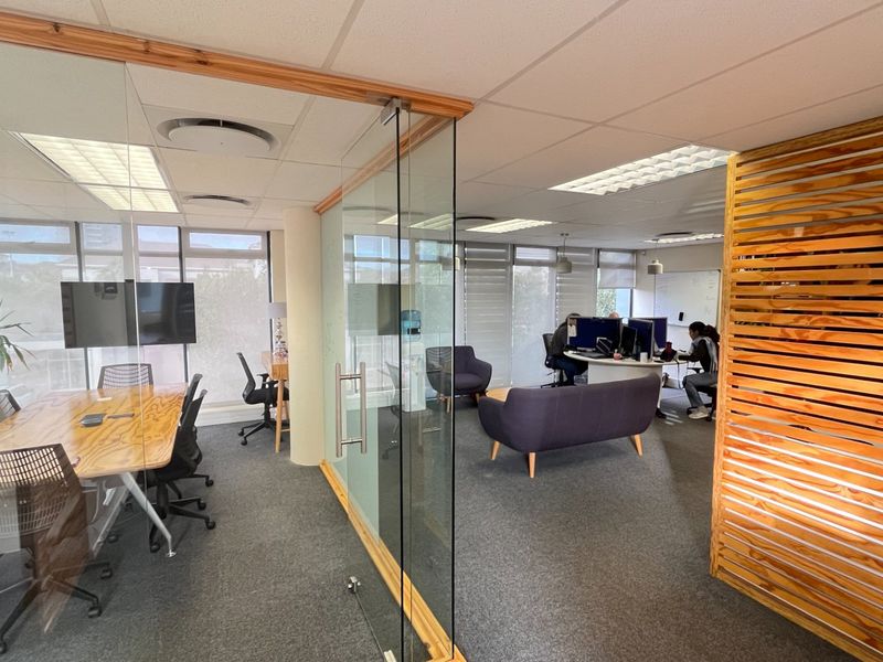 Furnished office in the most sought after node within Century City - Photo 2