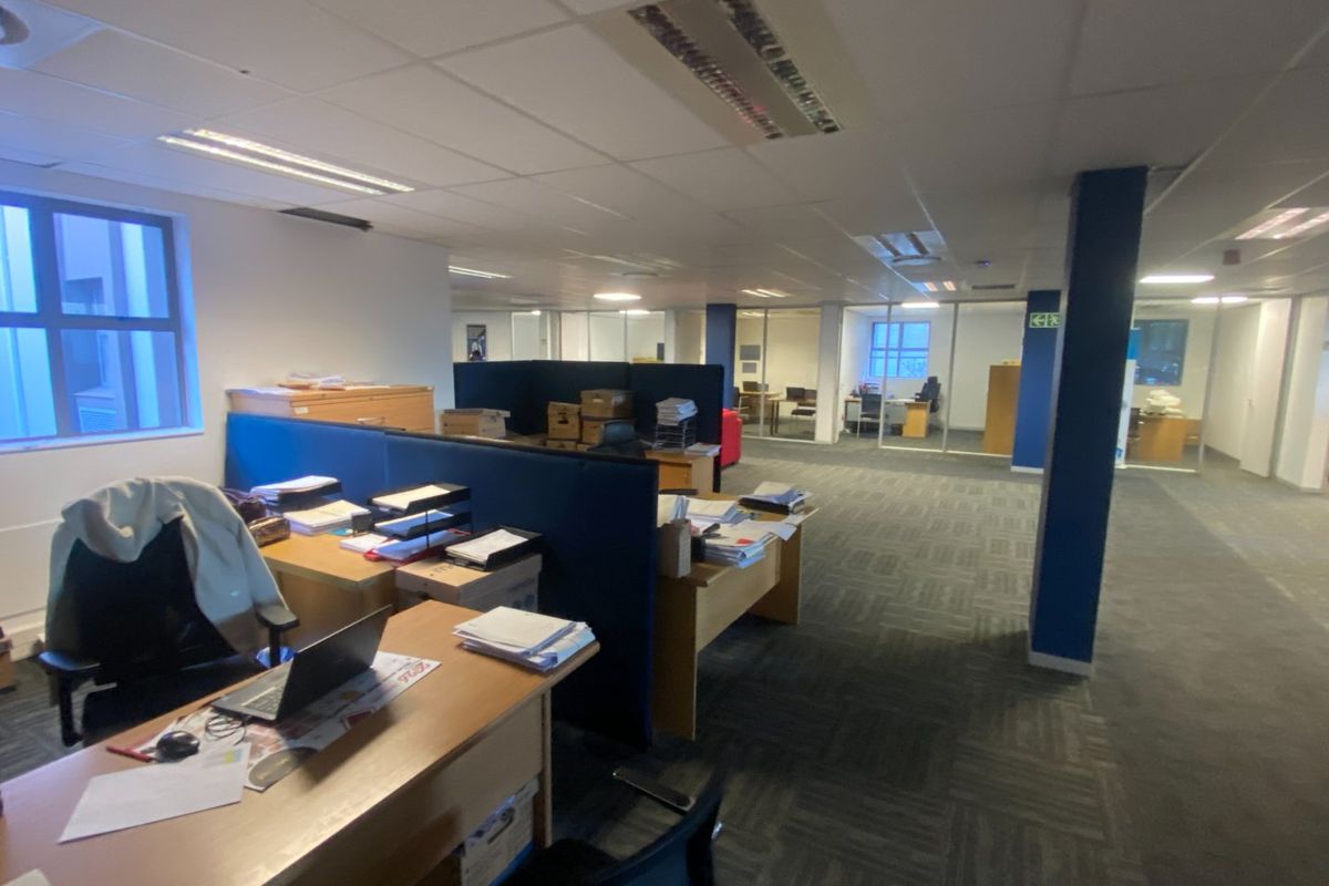 1194m2 Premium Space to Let  - Photo 4