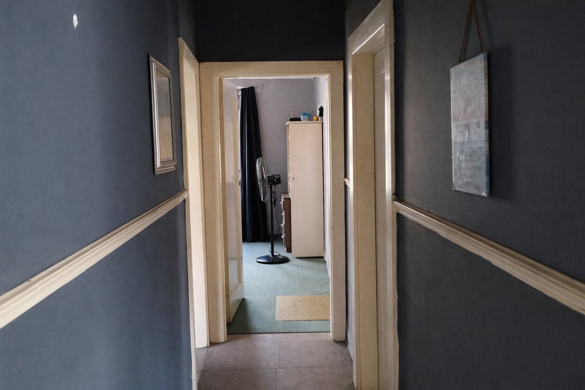Renovator’s Dream – Fixer Upper with Huge Potential!  Investor’s Opportunity Awaits. - Photo 4