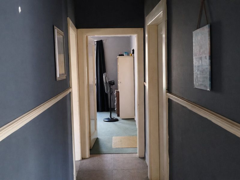 Renovator’s Dream – Fixer Upper with Huge Potential!  Investor’s Opportunity Awaits. - Photo 4
