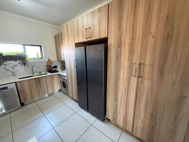 Sought After Apartment in Hereford Estate! - Photo 8