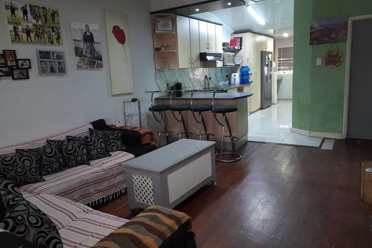 3 Bedroom Family Home + possible Income Potential in Kensington - Photo 3