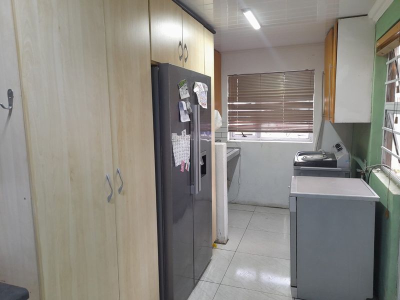 3 Bedroom Family Home + possible Income Potential in Kensington - Photo 8
