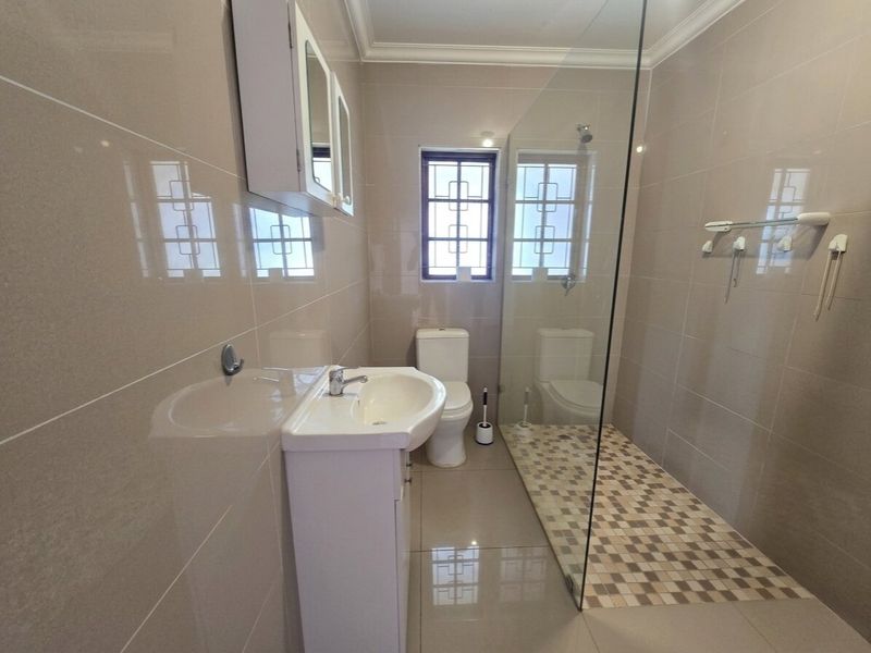 Coastal Comfort for the Whole Family - Photo 10
