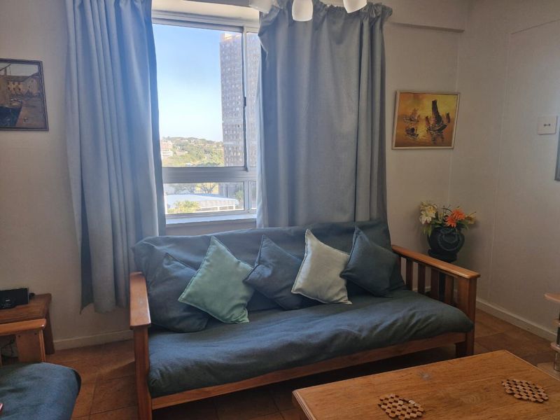 FLAT FOR SALE - Photo 2