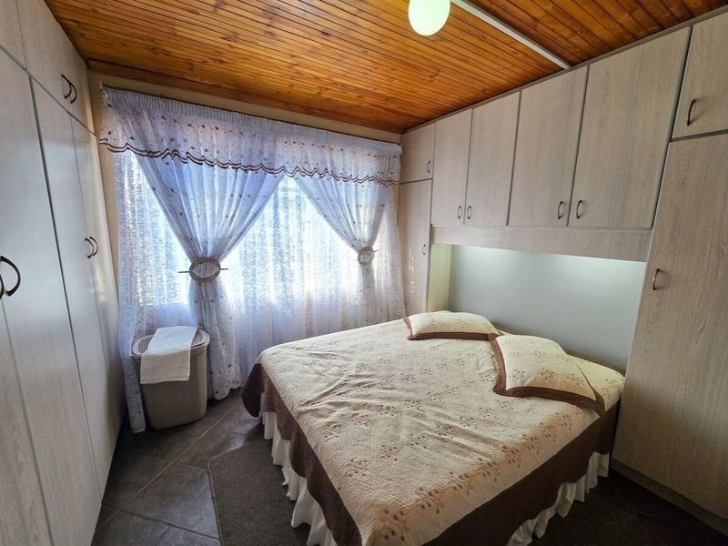 Well-Kept Family Home in Glenhills, Stanger - Photo 10