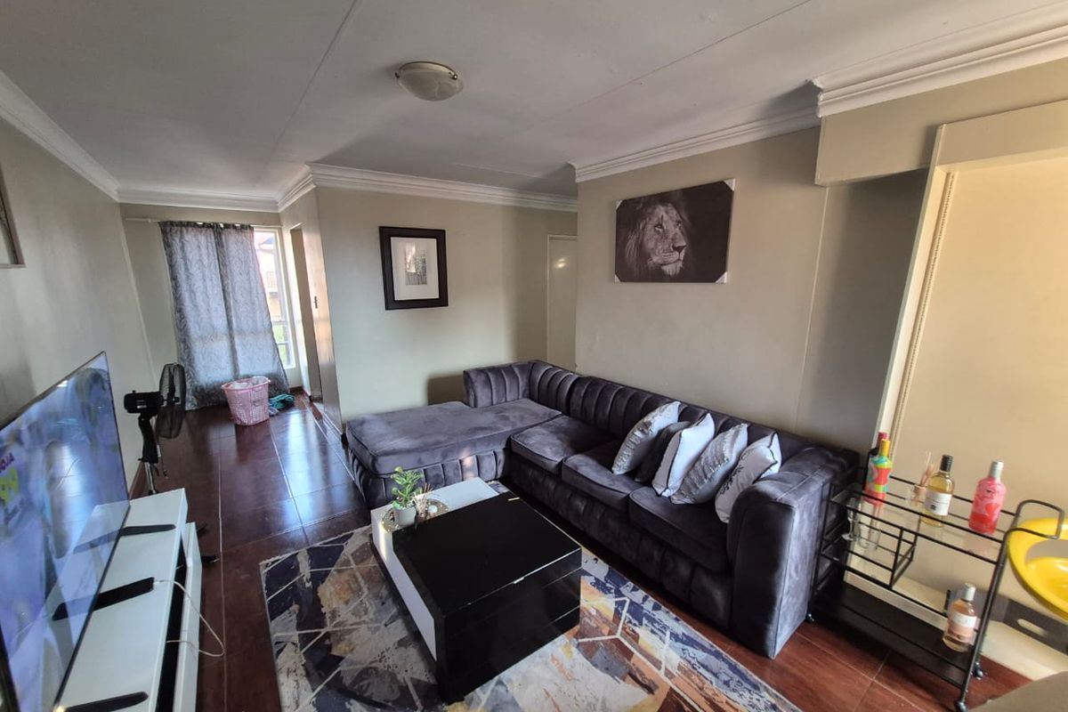 Modern One-Bedroom Flat in Silverlakes – Perfect for Young Professionals - Avail 1 June - Photo 4