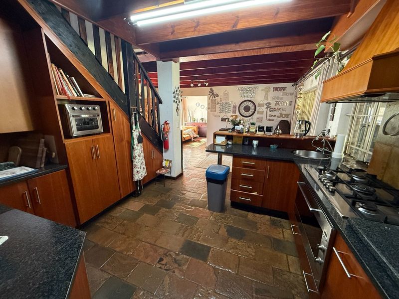 Family Friendly Home! - Photo 10