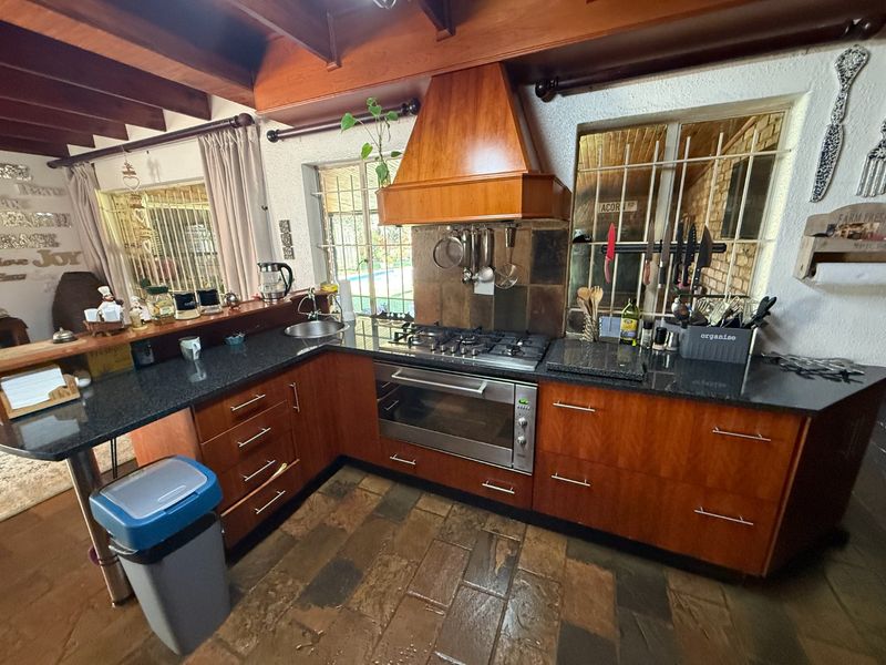 Family Friendly Home! - Photo 9