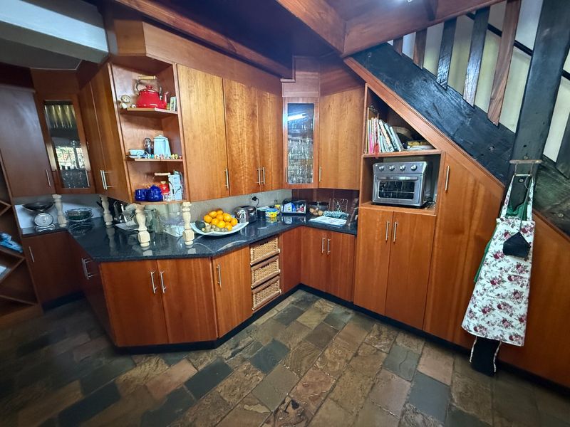 Family Friendly Home! - Photo 8