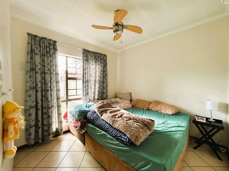 2 Bed 2 Bath simplex unit for sale in Eco Park Estate - Photo 9