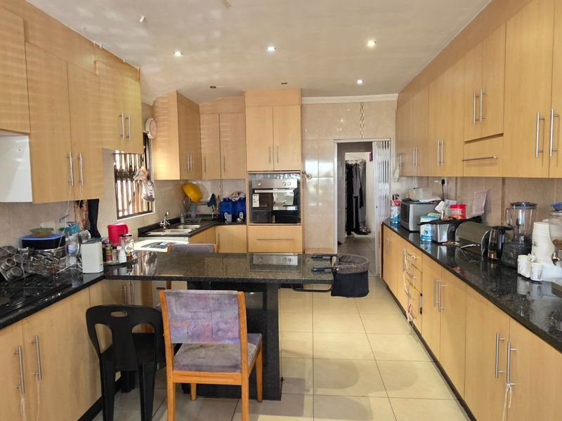 Income-Producing Opportunity with Exceptional Potential - Photo 5