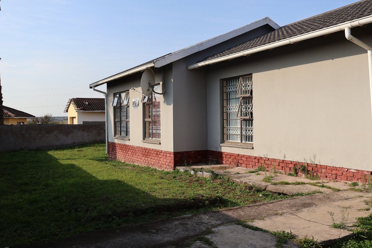 Neat & Secure 3-Bedroom Home To Rent in Bisho - Photo 4
