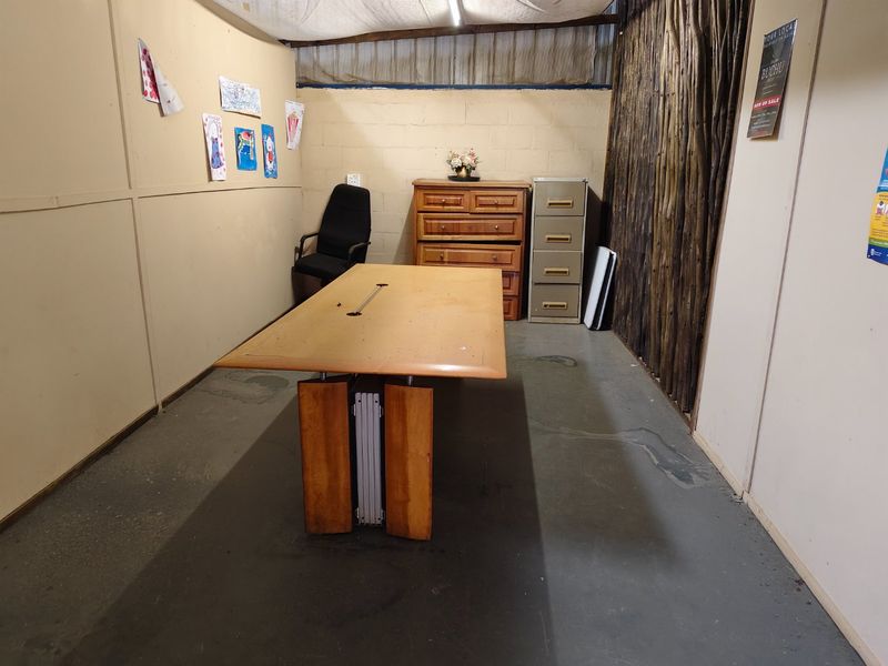Office space on an active farm in the Paarl Rural area east of the centre of the town  - Photo 10