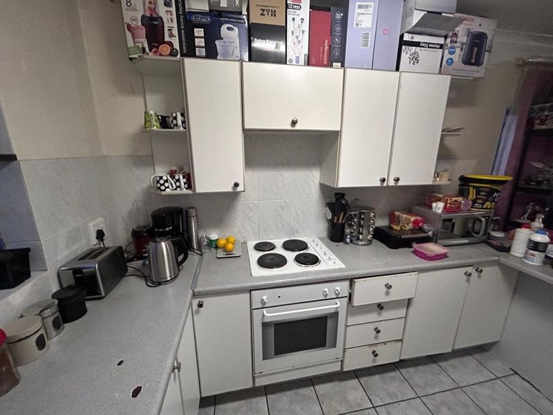 Neat Pet-friendly Apartment with Park Views - Photo 3