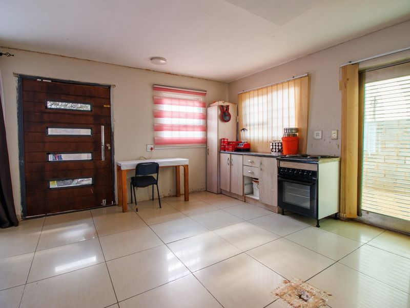Affordable 3-Bedroom Home with Endless Potential in Lehae - Photo 5