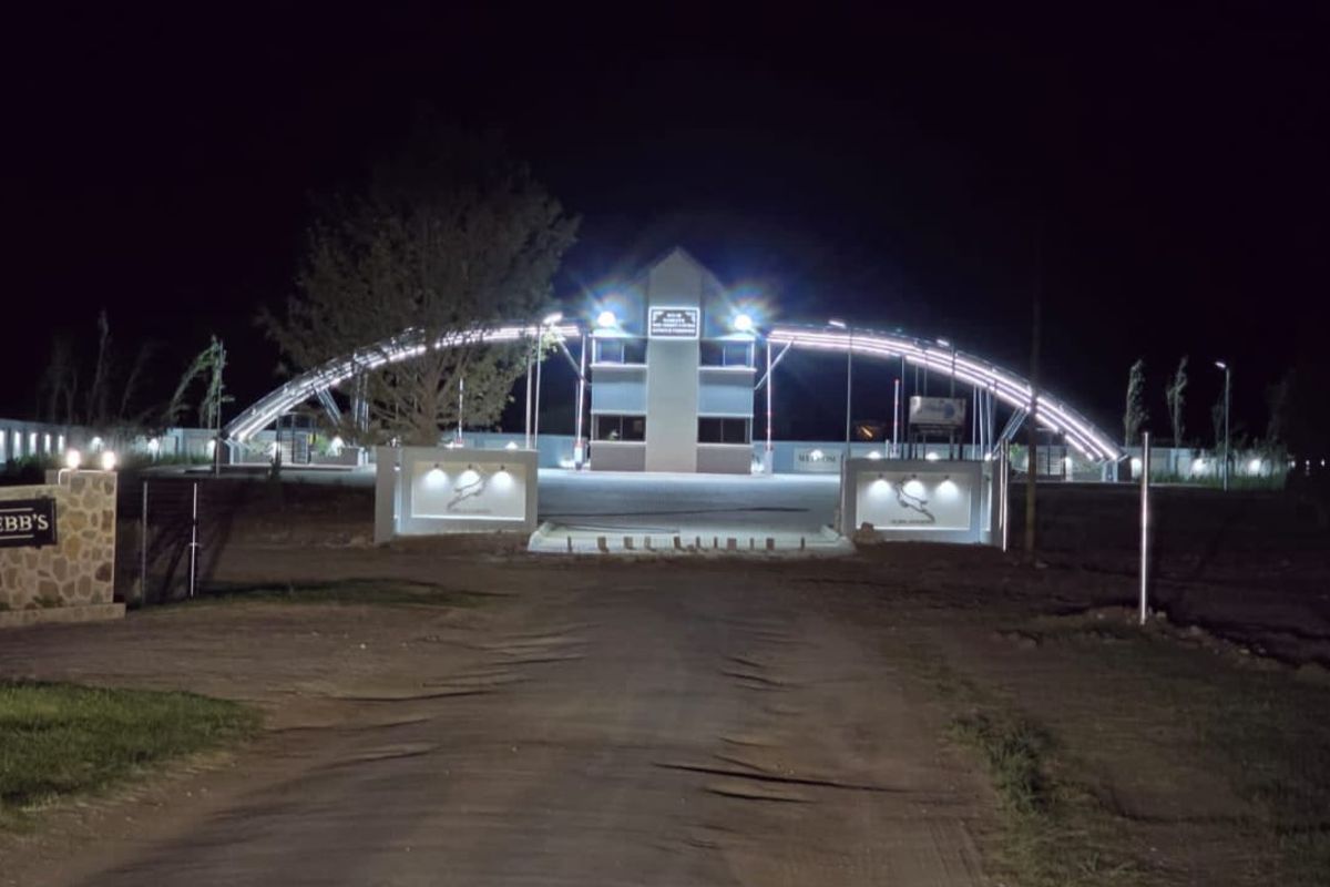 Exclusive Waterfront Lifestyle & Investment Estate on the Vaal Dam - Photo 3