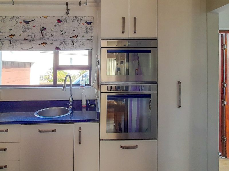 Electronically Smart Coastal Luxury Home for Sale in Sunrise on Sea - EXCLUSIVE Mandate - Photo 10