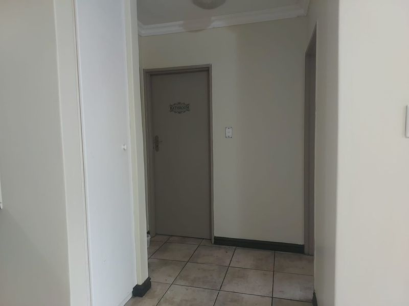 2 Bedroom 2 Bathroom Apartment For Rent - Photo 5